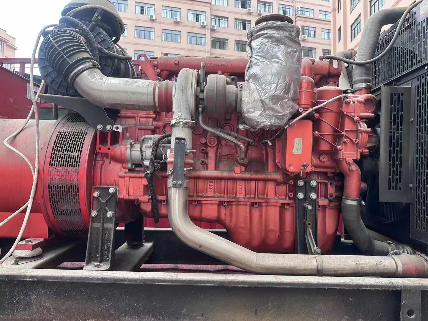 同安如何选择适合 600kW 柴油发电机组的过载保护器？